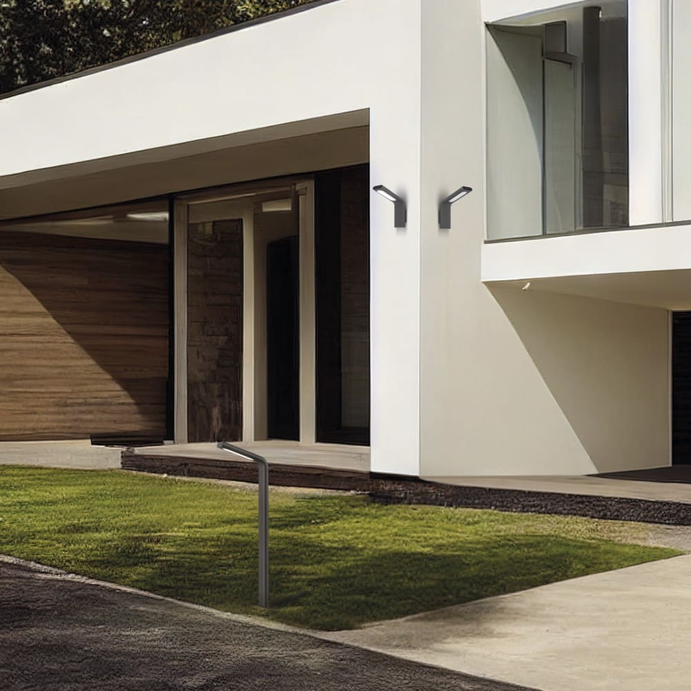 Zen Outdoor Wall Light