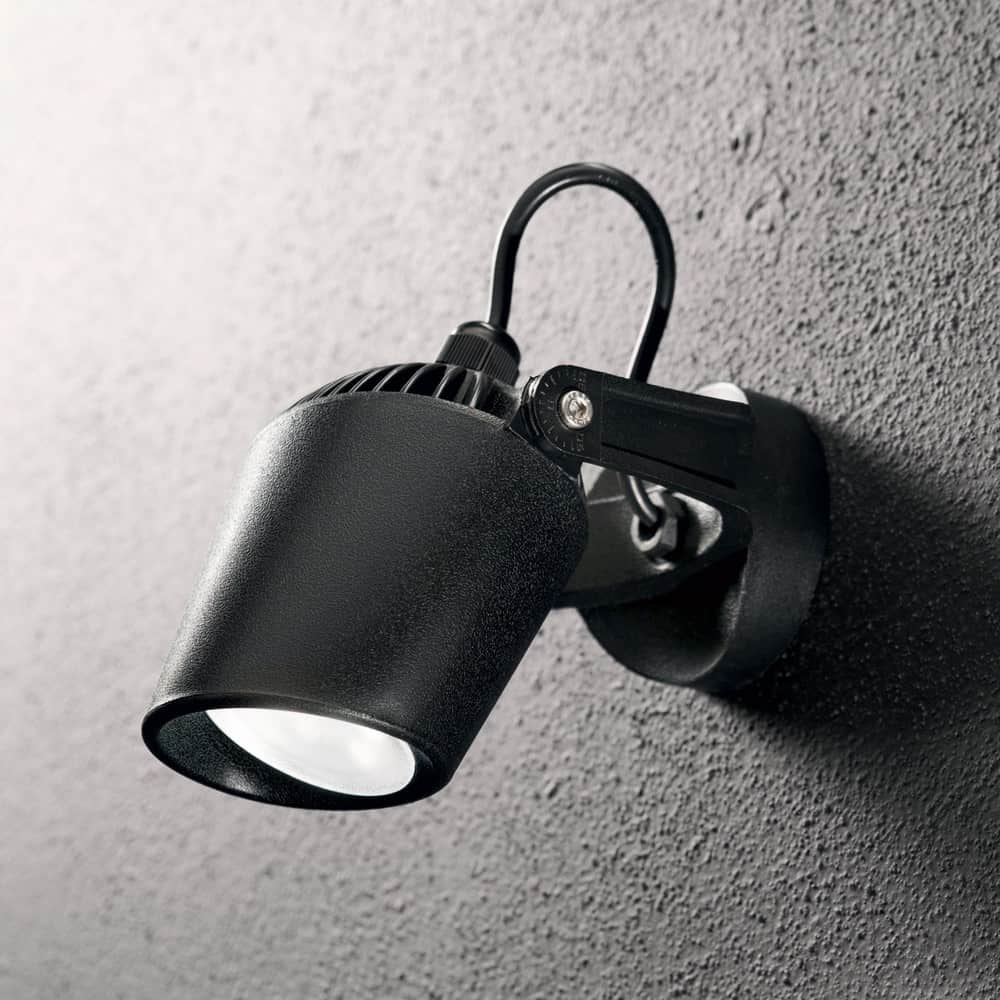 Elio Outdoor Wall Light