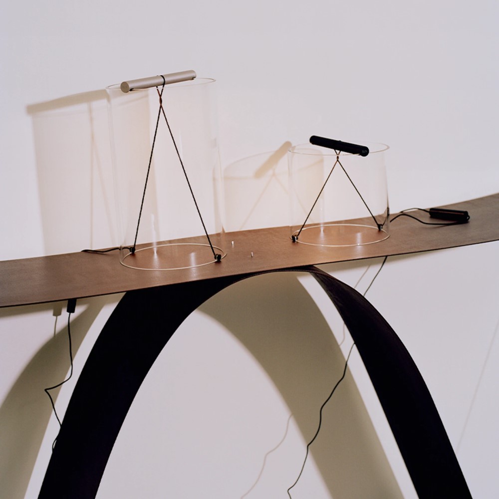 To-Tie T3 Table Lamp