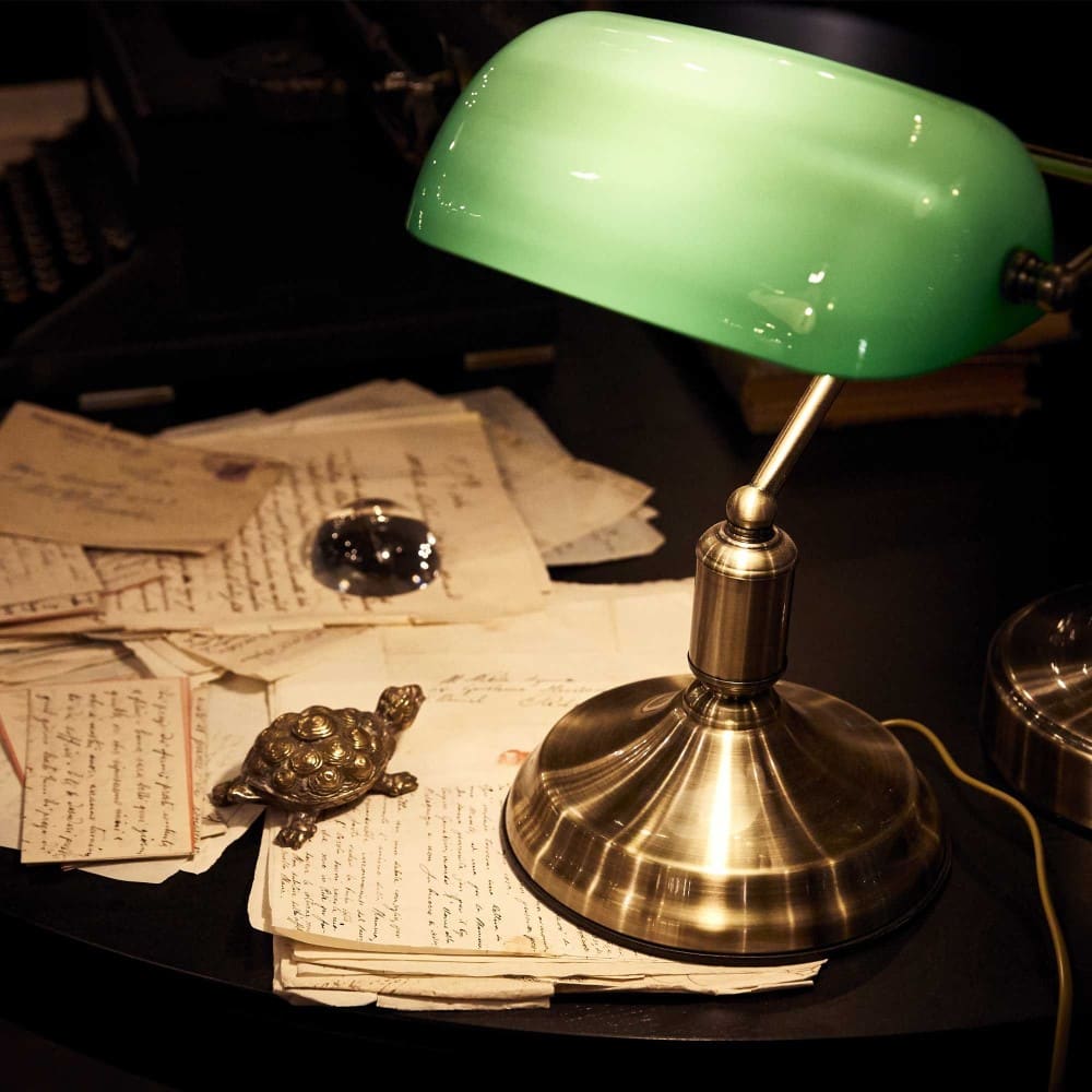 Lawyer Table Lamp
