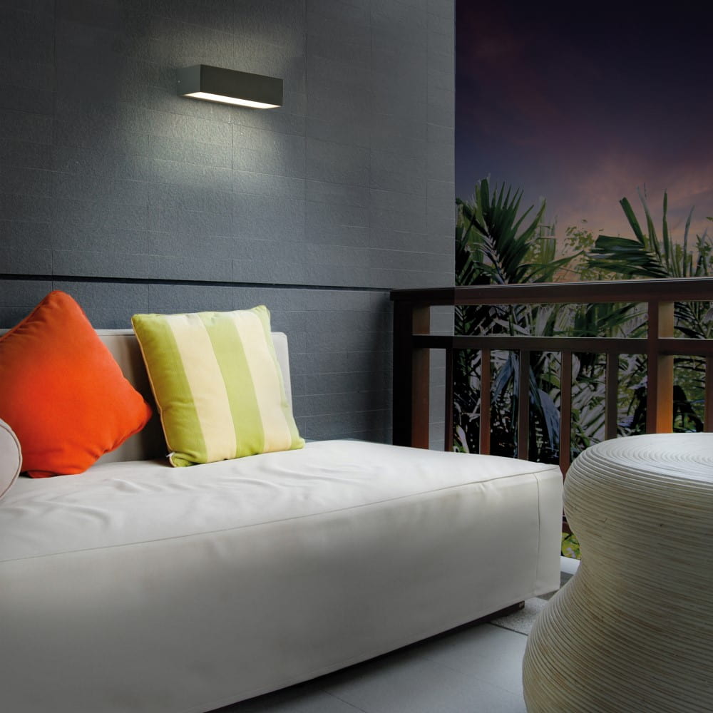 Draco Outdoor Wall Light