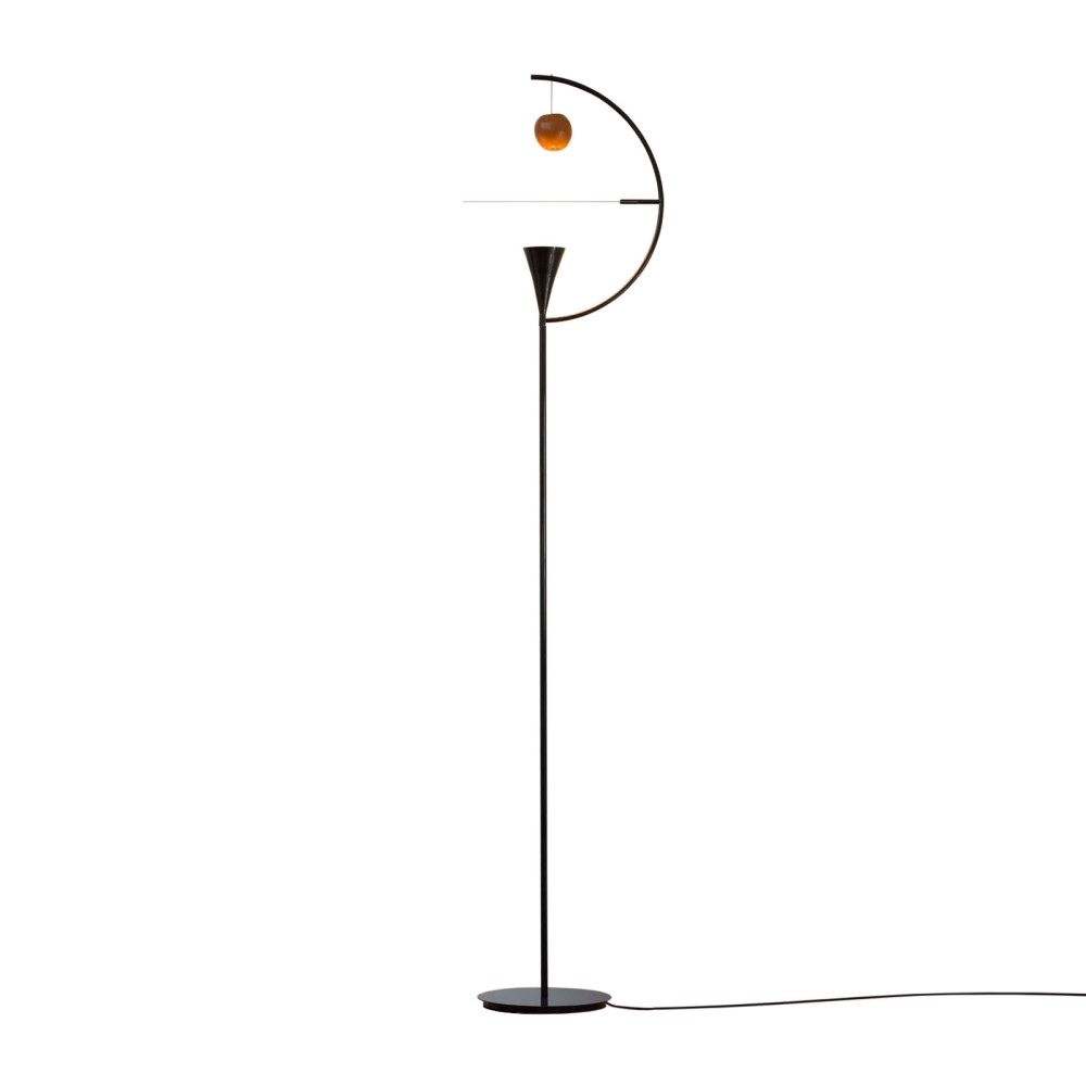 Nemo Lighting Newton stoječa svetilka | formasvetila.si
