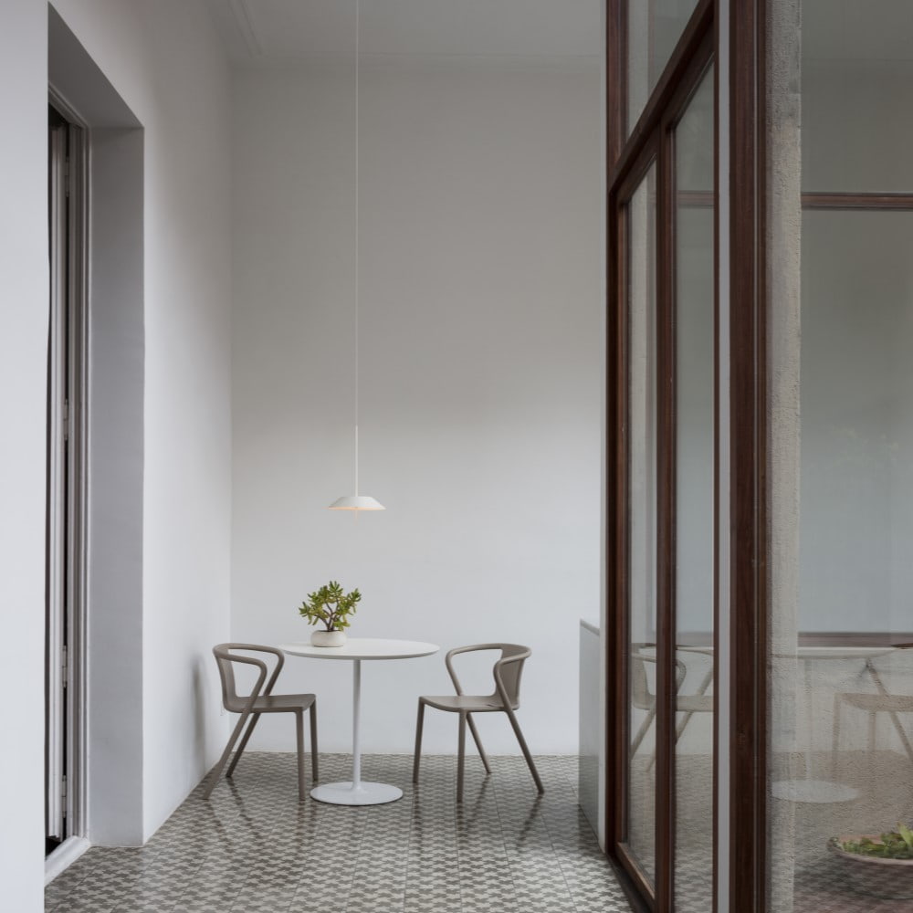 Vibia Mayfair 5525 viseča svetilka | formasvetila.si