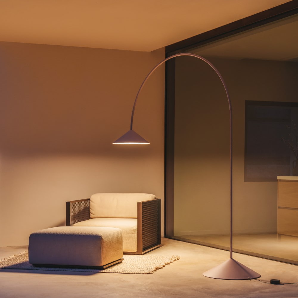 Vibia Out 4270 zunanja stoječa svetilka | formasvetila.si