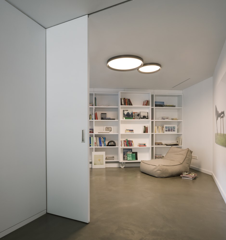 Vibia Up 4460 stropna svetilka | formasvetila.si