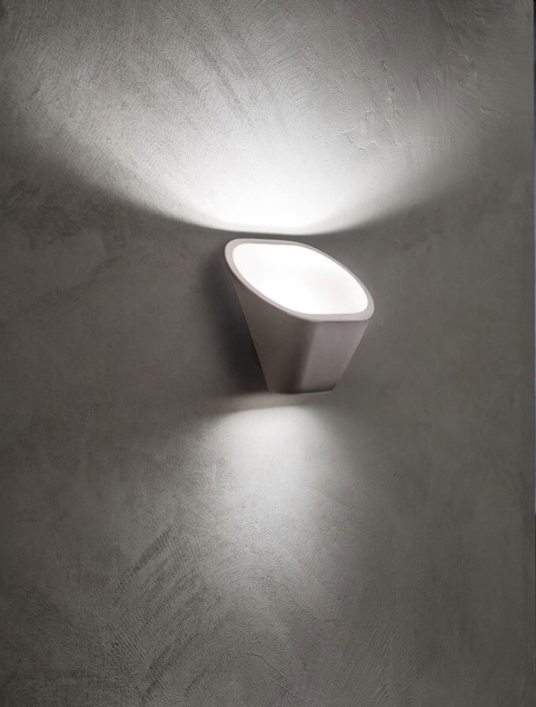 Foscarini Aplomb stenska svetilka | formasvetila.si