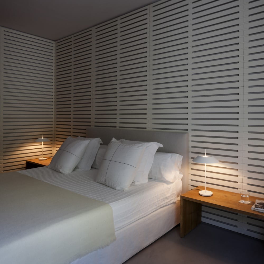 Vibia Mayfair 5505 namizna svetilka | formasvetila.si