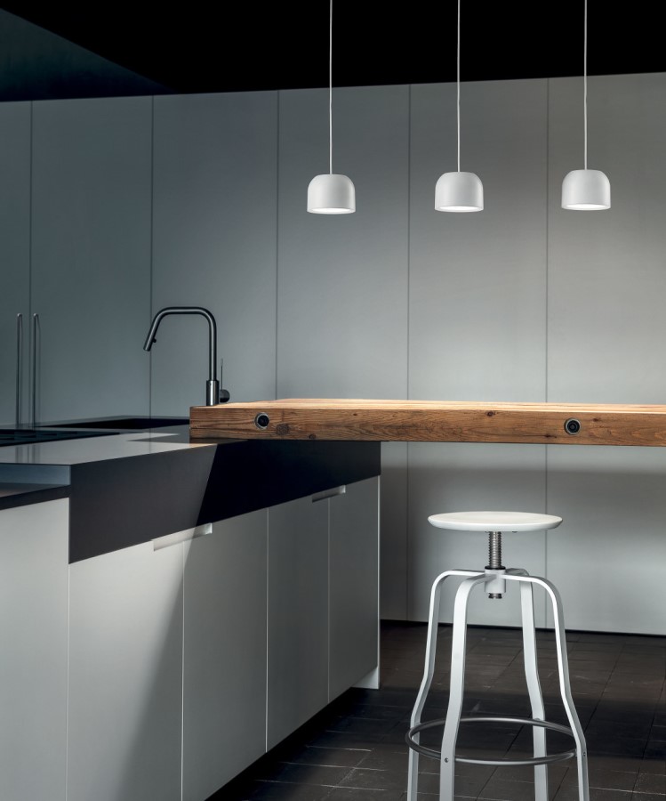 Linea Light Collection Outlook viseča svetilka | formasvetila.si