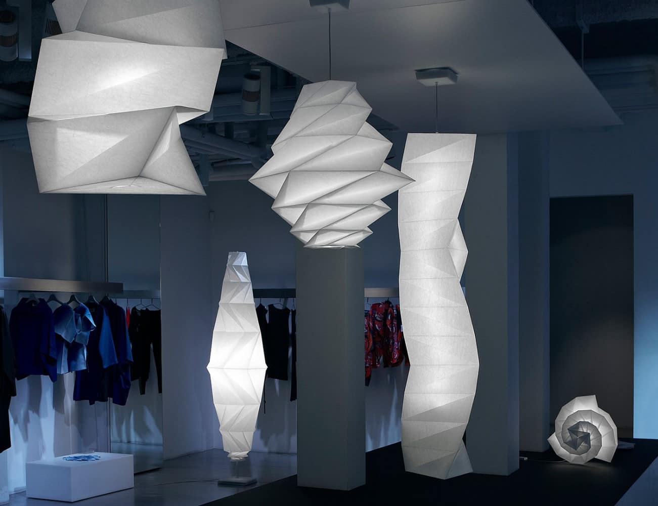 Artemide In-Ei Tatsuno-Otoshigo viseča svetilka | formasvetila.si